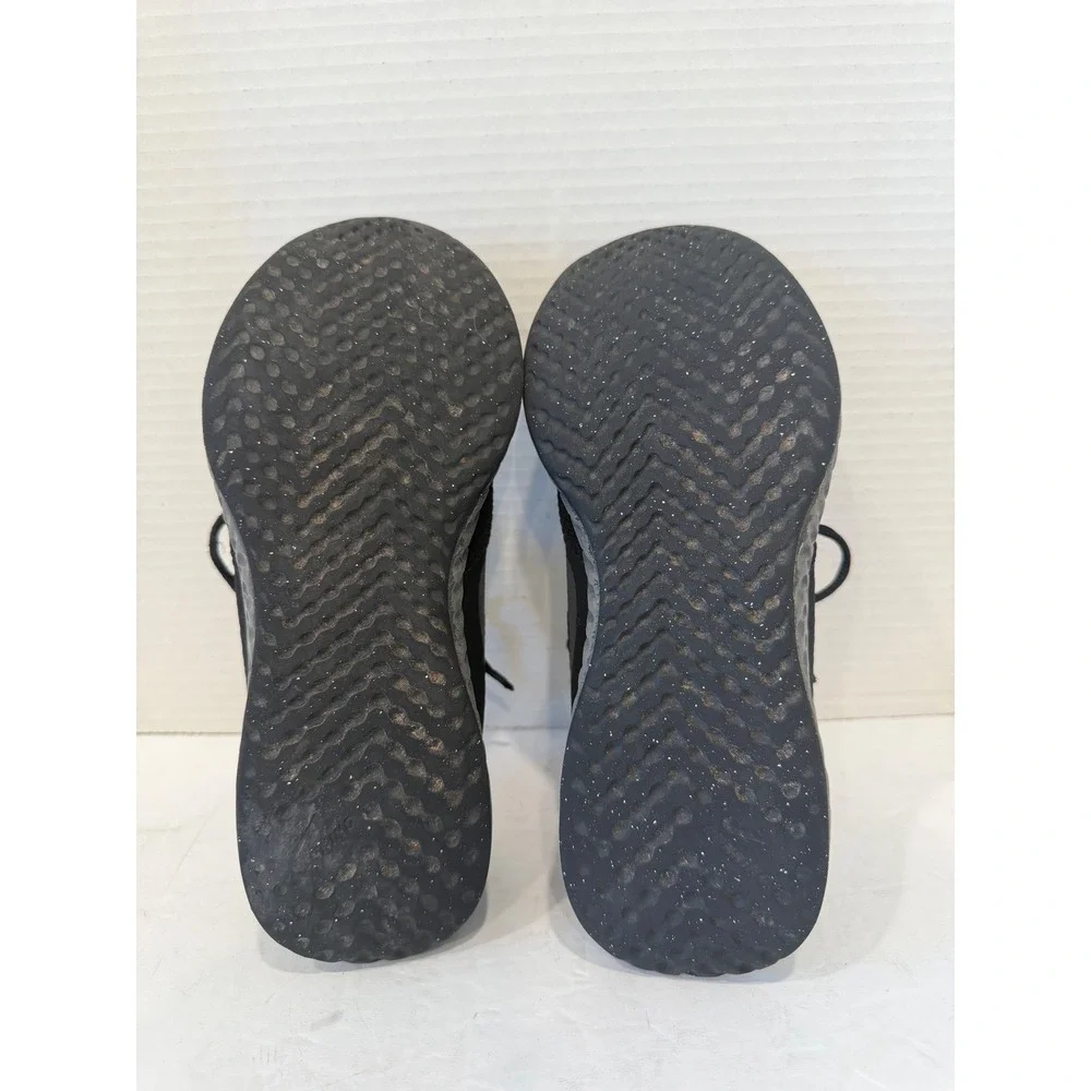 Nike Revolution‎ 5 Black BQ5671-001 Running Sneaker Shoes Kids 4.5Y